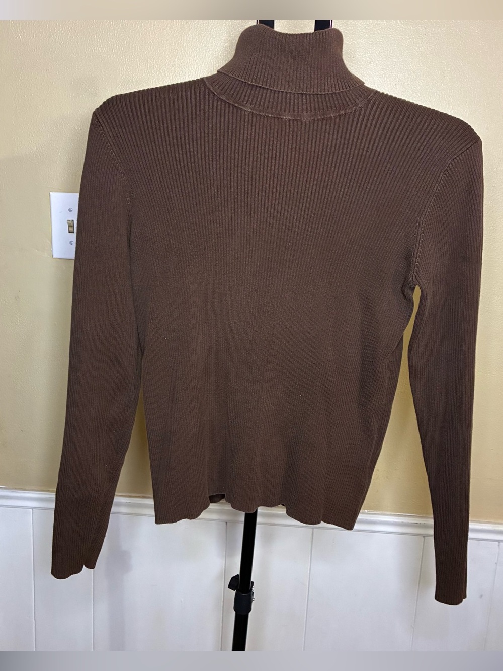 Jones New York Brown Ribbed Turtleneck Long Sleeve Top